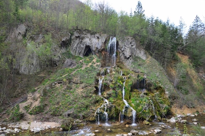 Bigar Drum Cascada (800x530)