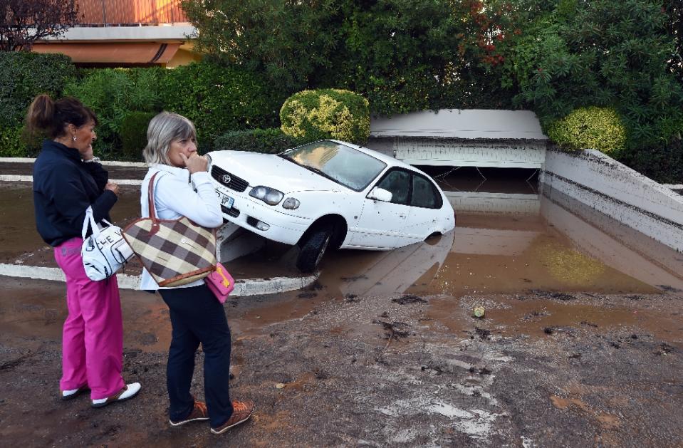 Coasta de Azur inundatii
