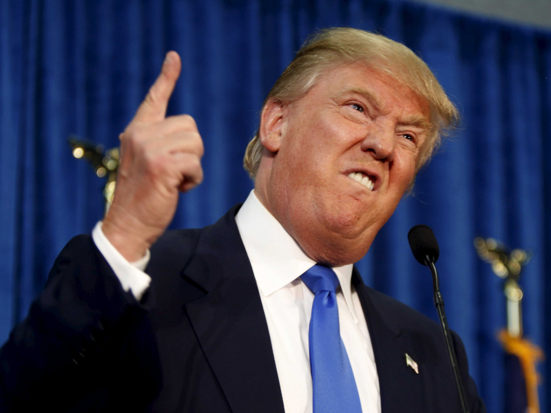 donald-trump-mic