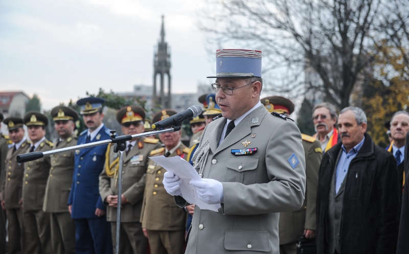 Eroi Francezi Mon Colonel (800x498)