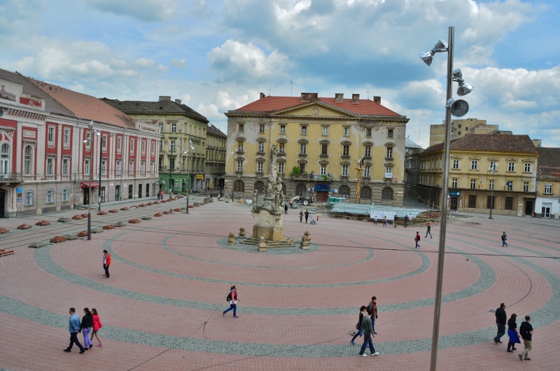 Libertatii Stalpi (1) (800x530)