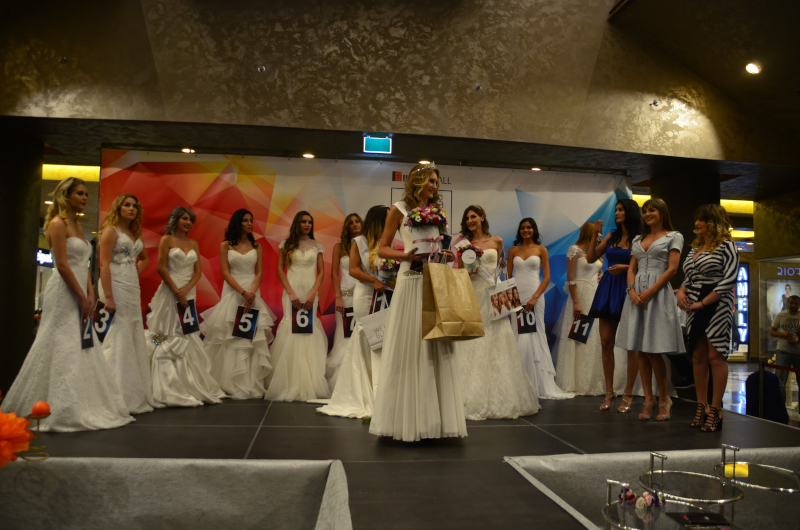 Miss Beauty mic_14