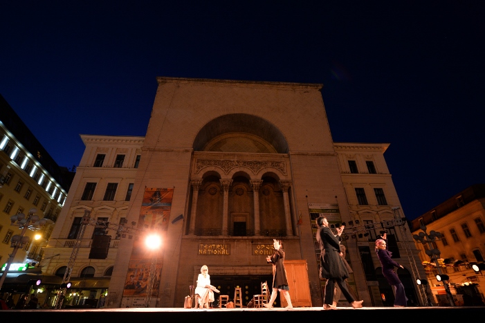 Teatru in piscina (4)