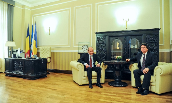 Traian basescu, Nicolae Robu 05 (701x421)