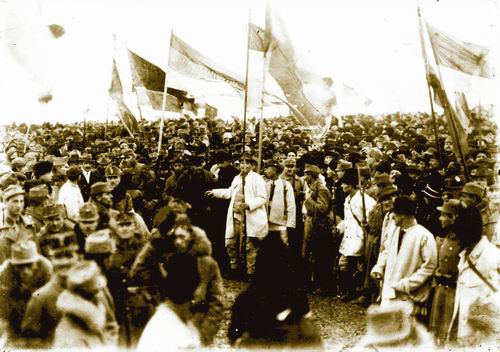 Unire Alba Iulia, 1 decembrie 1918. Mulțimile venite la Marea Adunare Națională