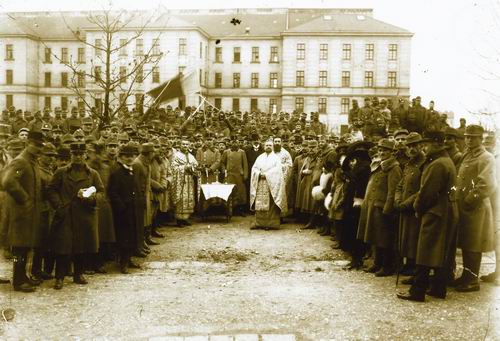 Unirea Viena, 14 noiembrie 1918. Sfințirea drapelului Consiliului Național Român Militar